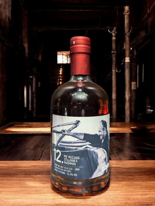 Bruichladdich The Laddie Valinch No. 12 Whiskyflasche in hochwertigem Design, präsentiert mit detailliertem Etikett, das die handverlesene Abfüllung und den einzigartigen Geschmack dieses Single Malt Scotch Whiskys aus der renommierten Brennerei Bruichladdich auf der schottischen Insel Islay hervorhebt.