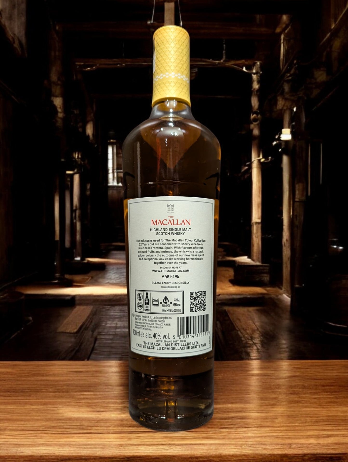 Macallan Colour Collection 12 Flasche mit hochwertigem 12-jährigen Single Malt Whisky in eleganter Verpackung.