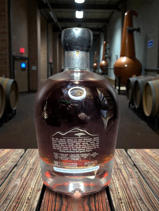 Ondjaba Namibischer Whisky Rückseite mit Produktinformationen und Herstellungsdetails