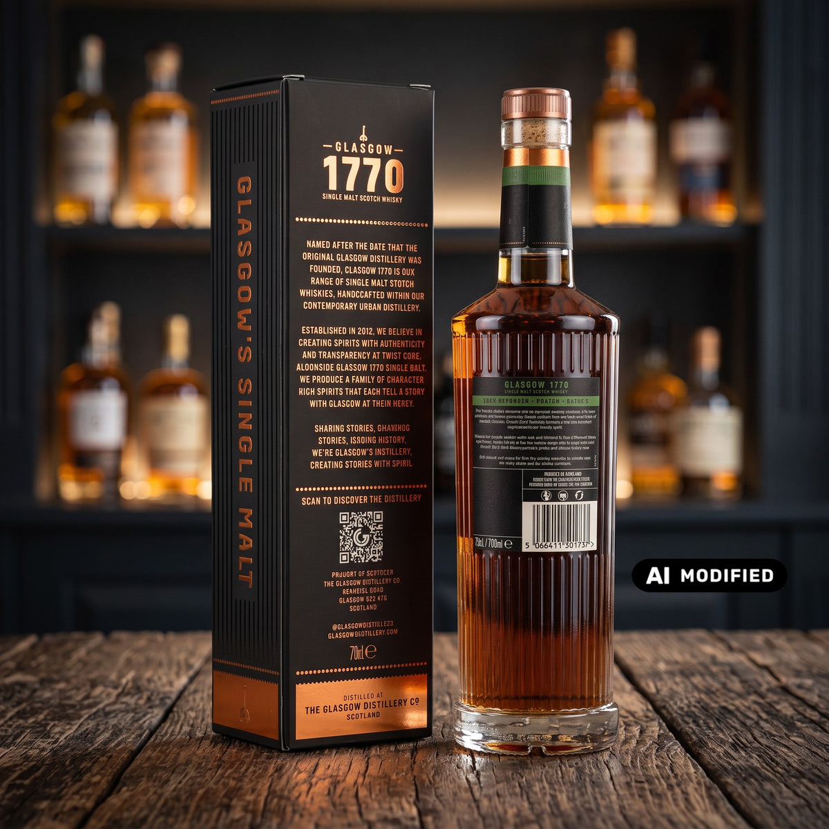 Whiskyquartier Glasgow 1770 Peated Cask Strength Batch 3 Single Malt Whisky Flasche mit Geschenkverpackung auf Holztisch