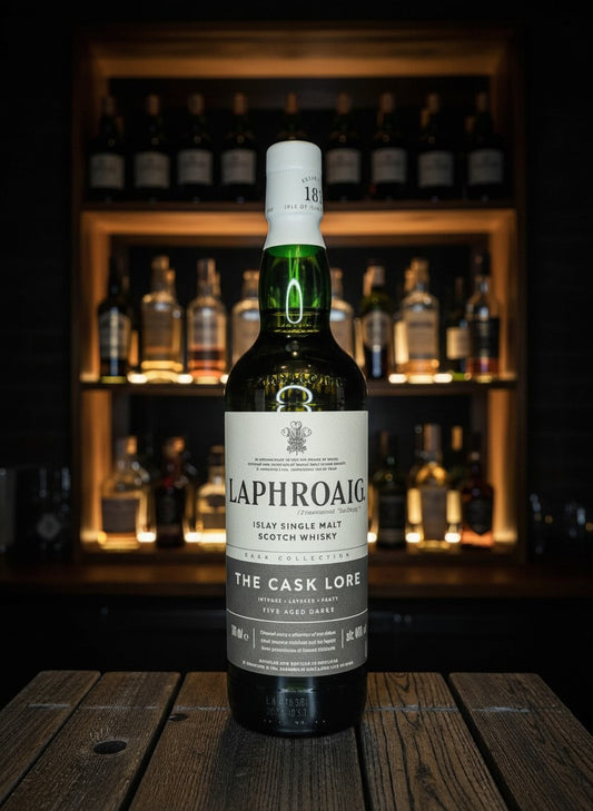 Whiskyquartier Laphroaig Cask Lore Islay Single Malt Scotch Whisky 0.7L in natürlicher Farbe, nicht kühlgefiltert
