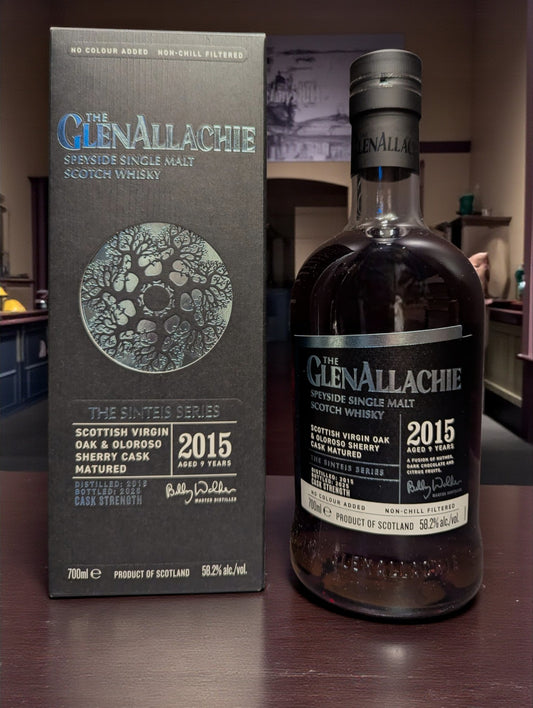 Glenallachie Sinteis 2 vor dunklem Hintergrund