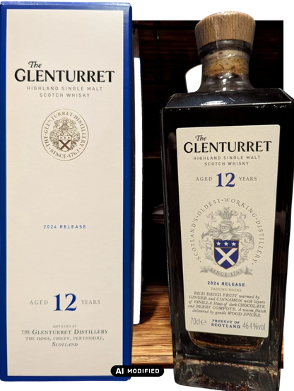Flasche von Glenturret 12 Year Old Single Malt Whisky mit sichtbarer Reifungskennzeichnung vor einem eleganten Hintergrund.