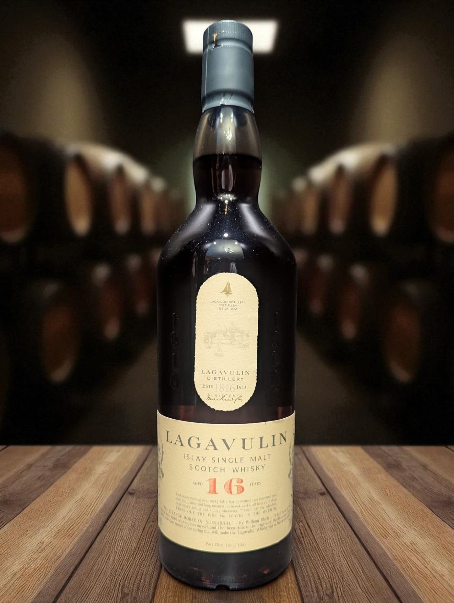 Lagavulin 16 Years Detailansicht - Premium Islay Single Malt Peated Whisky
