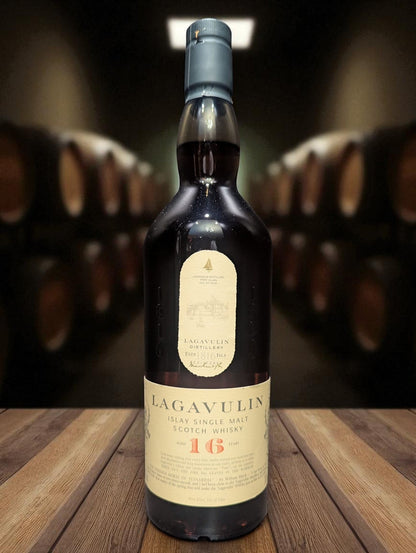 Lagavulin 16 Years Detailansicht - Premium Islay Single Malt Peated Whisky