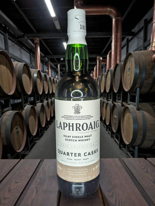 Laphroaig Quarter Cask Islay Whisky Flasche mit Verpackung"