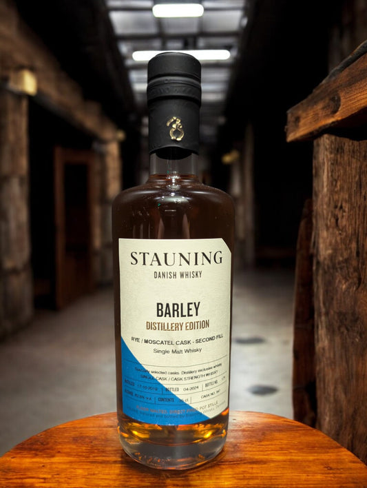 Stauning Barley Rye/Moscatel second fill in Distille
