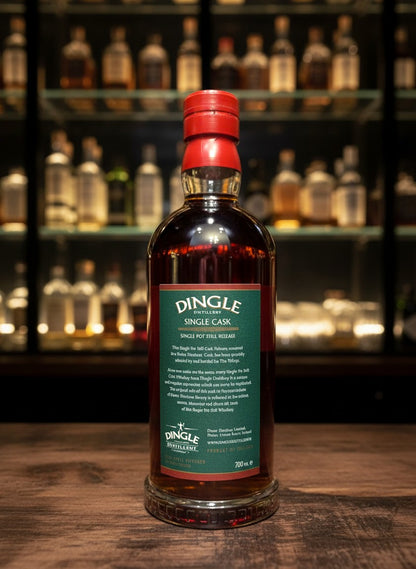 Dingle Single Cask - The Village 2025, 10 Jahre alter irischer Single Pot Still Whiskey, gereift in Pedro Ximenez Sherryfass, 0,7L, Flasche 218/293