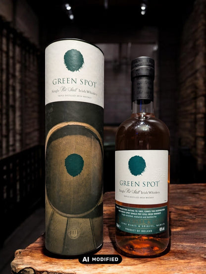 Whiskyquartier Green Spot Single Pot Still Irish Whiskey 0,7L Flasche mit passender Geschenkverpackung, bernsteinfarben, traditionell.