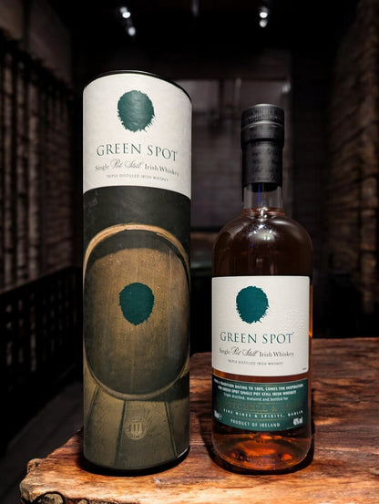 Whiskyquartier Green Spot Single Pot Still Irish Whiskey 0,7L Flasche mit passender Geschenkverpackung, bernsteinfarben, traditionell.