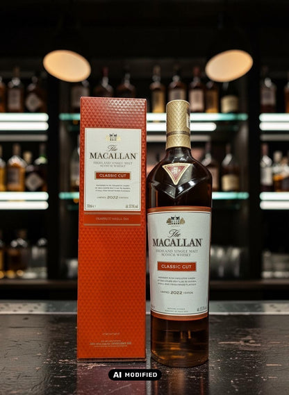 Whiskyquartier: Macallan Classic Cut 2022 Highland Single Malt Scotch Whisky, 0.7L, limitierte Edition mit Grapefruit- und Karamellnoten.