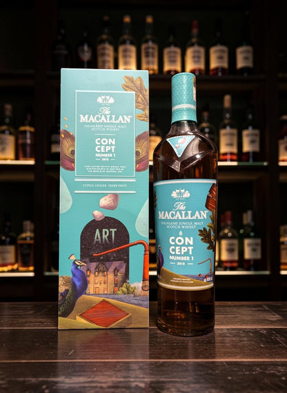 The Macallan Concept No. 1 Single Malt Scotch Whisky 0,7L mit auffälliger türkiser Verpackung, inspiriert von surrealer Kunst.