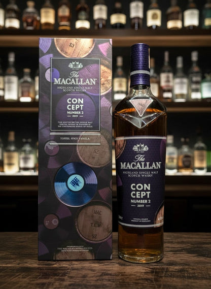 The Macallan Concept No. 2 Highland Single Malt Scotch Whisky 0,7L Flasche und Karton mit Vinyl- und Fass-Design. Whiskyquartier