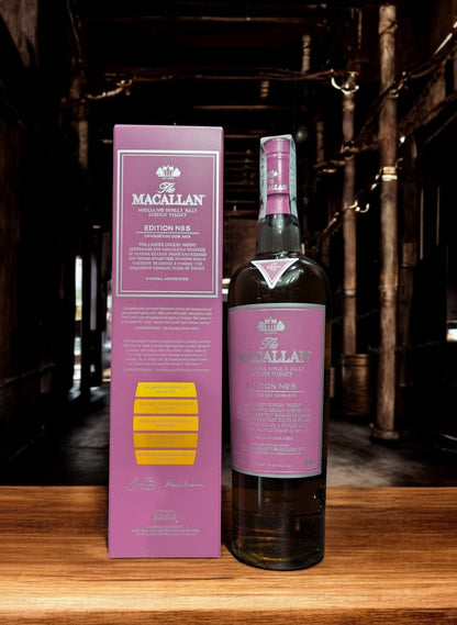 Whiskyquartier Macallan Edition No. 5 Highland Single Malt Scotch Whisky in lila Flasche und Karton, 0,7L