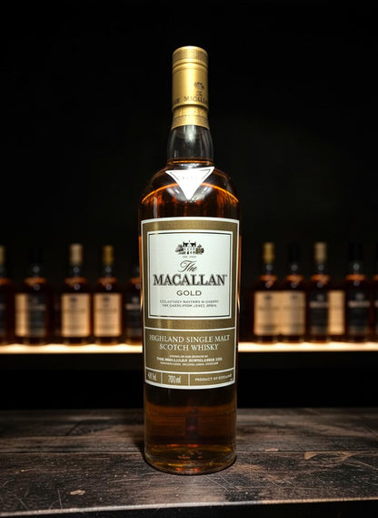Whiskyquartier Macallan Gold 1824 Series Single Malt Scotch Whisky 0,7L, goldene Kappe, bernsteinfarbener Whisky
