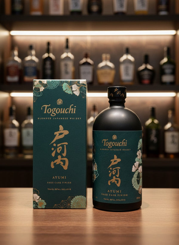 Togouchi Ayumi Sake Cask Finish Blended Japanese Whisky 0.7L Flasche und Karton mit floralem Design